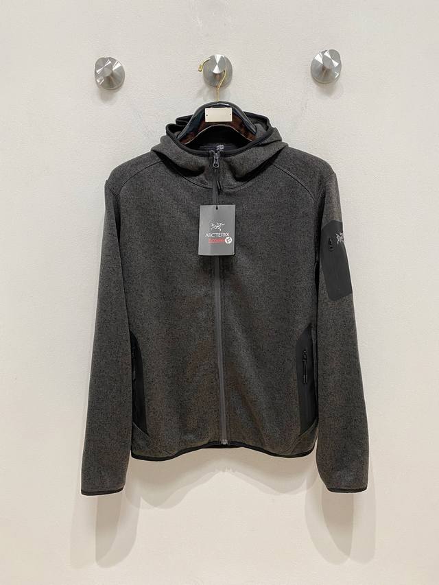 Sg 鸟家 秋冬系列 Covert Cardigan 官网同款在售 !保暖男女同款连帽外套开衫抓绒衫!轻量级抓绒连帽外套,这款外套合适作为在秋冬季户外徒步或运动 Sg 鸟家 秋冬系列 Covert Cardigan 官网同款在售 !保暖男女同款连帽外套开衫抓绒衫!轻量级抓绒连帽外套,这款外套合适作为在秋冬季户外徒步或运动