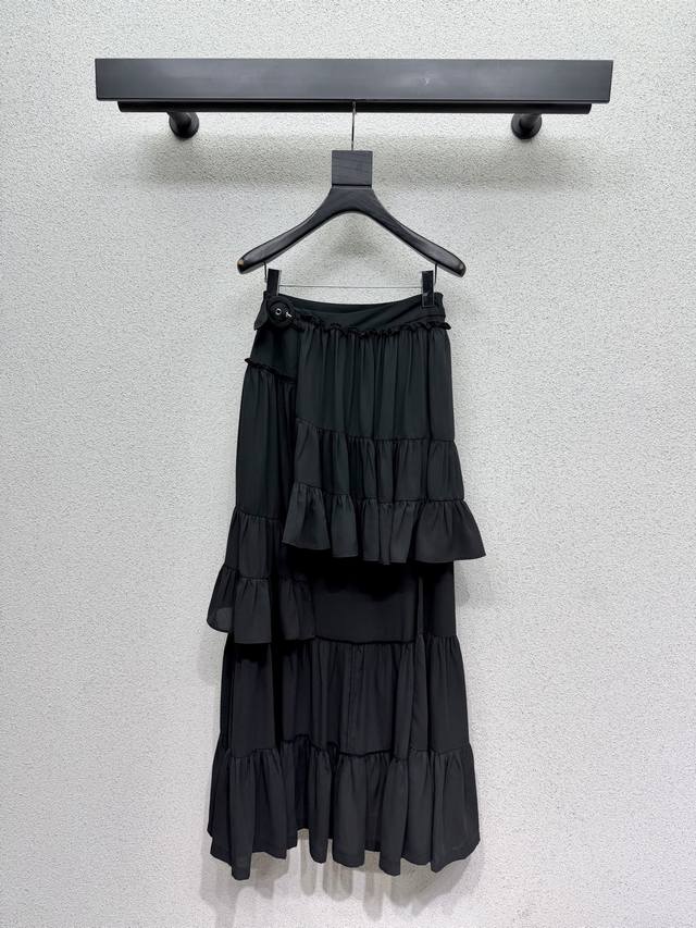 L家一系列款不规则半裙 高密度时髦运动风 每个日常的穿搭 俏皮减龄充满元气的设计元素 高品质 尺码Smlxl L家一系列款不规则半裙 高密度时髦运动风 每个日常的穿搭 俏皮减龄充满元气的设计元素 高品质 尺码Smlxl