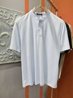 Versace 范思哲 顶级品质 2025款新品短袖 精选顶级丝光棉面料 手感柔软 暗纹提花设计 顶级进口私货 时尚设计潮流短袖 不失奢华 品质毋庸置疑 上身效