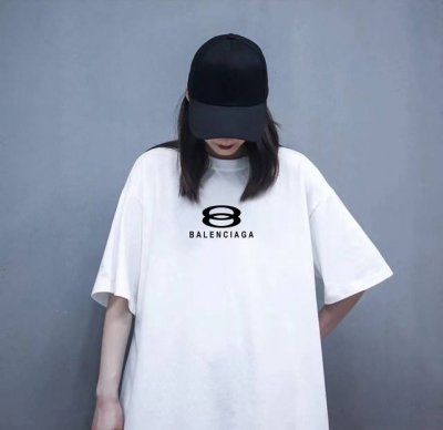 Balenciaga巴黎世家小杨哥同款圆环圆领短袖半袖T恤 面料采用260克纯棉双纱食毛面料 双线二本针压线 久洗不变形 原版定制三标 高端进口印花 随意水洗