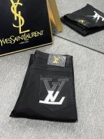 oc-707 lv Ss最新品春季新品老花满印提花渐变牛仔裤长裤 专柜同步有售 原单狠货 水洗休闲牛仔裤 进口原版水洗弹力面料 舒适有弹性 原版五金辅料装饰Lo