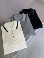 Gucc古家25春夏新品翻领polo 胸口立体滴胶双G字母 下摆开衩设计 原版棉感材质 细腻舒适 颜色 黑色 米白色 酒红色 码数 M-3Xl