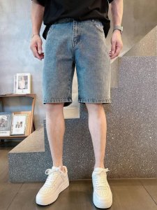 迪奥 2025新品 原单牛仔短裤 原版重工打造 品牌经典Logo设计 三标齐全 原版五金辅料 专柜定制牛仔面料 完全对版专柜 欢迎专柜试穿后再购买 好货不怕比