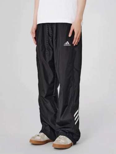 90 adidas阿迪达斯 复古直筒织带三条杠拼接长裤情侣款 color: 黑色 Size: M-Xl m 腰围90 臀围118 裤长97 (Cm） l 腰围9
