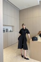 款号D25052573 prad*新款 金属三角标Logo口袋腰间抽绳收腰显瘦工装风大口袋中长款短袖翻领连衣裙 黑色 M码 肩宽51 胸围104 袖长20 裙长