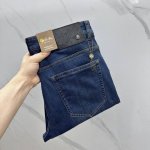 Lp 高端定制、2025早春最新款牛仔裤 柜台同步发售 原版定制复刻 客供五金辅料 原单品质 直筒版型 进口牛仔面料纯棉 重工洗水 做工走线精细 上身绝佳！优选