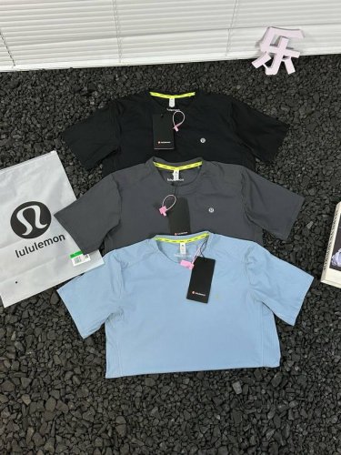 露露 Lululemon 24Ss新款冰感高弹魔力方格短袖T恤 - 一件会呼吸的冰感圆领T恤 高弹透气冰丝速干短袖T恤 采用四面高弹魔力方格纹面料 81%锦纶