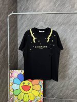 款号 G139 纪梵希字母太阳神印花圆领短袖 givenchy 官网Zp同步新款T恤 面料采用32支双纱280克高克重纯棉面料 同缸定织定染原版同色螺纹 进口机