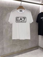 阿玛尼 2025最新男士高端好货，胸前字母徽标印花图案增添活力感！最经典一目了然的干净与纯粹的结合.必入款推荐！选用双股丝光面料制成 纹理清晰，尽显高端奢华品质