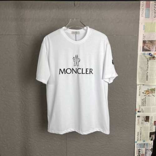 B10 Moncler 刺绣蒙口标 字母Logo Logo标识精致升级，灵感源自八十年代复古 原版面料 官方同款 短袖T恤 定制270克同缸染面料 手感非常舒服