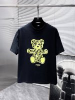 芬迪 Fendi 2025Ss新款 半袖 体恤 短袖 圆领T恤，高端版本！专柜定制面料 透气舒适度高，细节无可挑剔，品牌元素设计理念，体现高品质。手感细腻柔软！