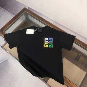 Giv*Enchy 纪梵希 25Ss专柜同款圆领短袖T恤 特供定制面料 厚板立体 衣服偏厚使整体高透气和柔软性的质感更加凸显 饱满的棉质感引起极度舒适 男女同款