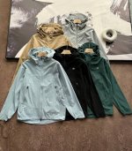 供 专柜同款 Kolon Sport 可隆户外夏季防晒衣轻薄外套 柜子同款 非市面跟单通货，喜欢高端品质的兄弟看过来，入手一件原汁原味风壳轻薄外套，全方位无死角