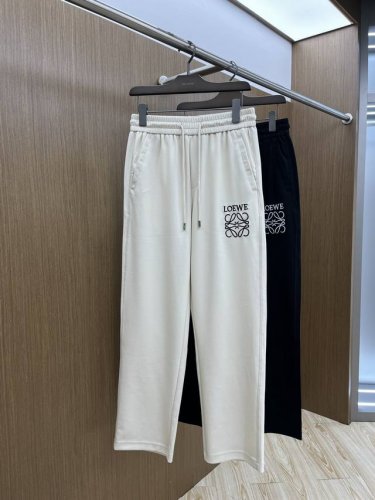 高端货品 Loe 2540春夏新款休闲裤！官网同步发售。品牌经典Logo休闲裤 ，定制面料，舒适度极好，手触感强烈。辨识度极高，Fdh完美品相工艺 颜色：黑色
