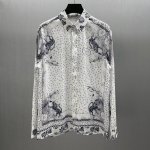 p280Cd 逸韵青花风衬衫 size : S-Xl 这款村衫来自 Dior And Hylton Nel 联名系列，展现了对艺术家作品的诠释。 采用白色桑蚕丝