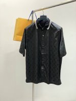 衣服 ，短裤 ，Louisvuitton 路易威登，2025夏季最新款，专柜同步有售，原单狠货，时尚休闲套装，上身很有特点！吸睛而有亮点，进口原版面料，顶级刺绣
