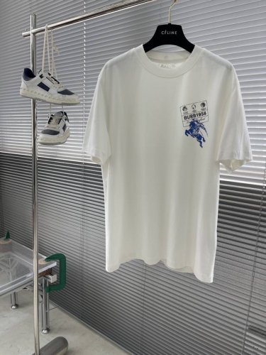 bbr 2025春夏系列圆领T恤 尺码：M-3Xl 微阔版型 P.S：285克重碳素磨毛纯棉面料，触感亲肤柔软且挺括有型，微阔宽松版型设计松弛有度 前、后幅图案