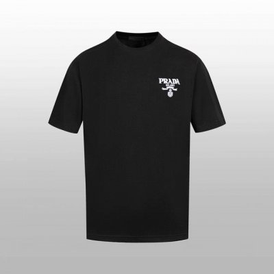顶级版本 区别通货 prada刺绣Logo短袖 颜色：黑色 尺码：Xs S M L 辅料: 全套定制辅料 版型：宽松 无性别区分 男女同款