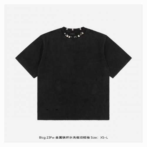 Balenciaga 巴黎世家 23Fw 金属铁环水洗做旧短袖 面料采用280克平纹32支双股双纱紧密赛络纺进口“福原”牌大圆机织造而成，双面做蚀毛无尘处理，