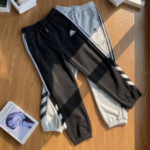 Adidas阿迪达斯经典三杠束脚卫裤运动裤春秋最新单品 版型宽松Wang炸绝绝子 显瘦遮肉 Jue对的好穿第一名 面料亲肤透气 穿一整个季节无压力 宽松裤型对身