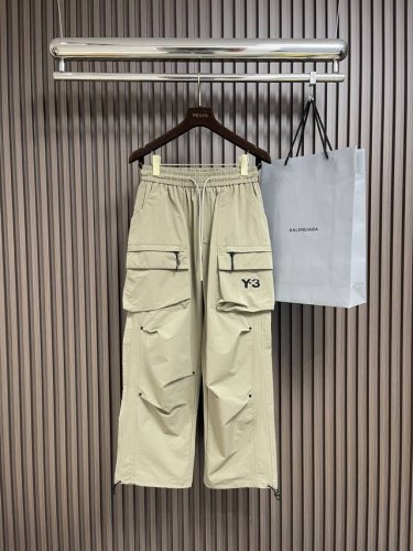 Y3 2025Fw秋冬新品高街多袋卫裤，工装元素系列运动休闲裤精细打造！工装立体口袋设计！水洗工艺面料不易变形褪色！立体剪裁定纯棉料宽松版型挺阔有型！定制面料层