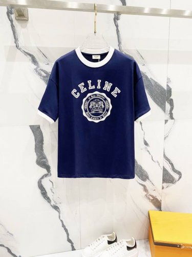 隔天到 Celine 赛琳 拼色领口凯旋门字母Logo印花 升级，灵感源自八十年代复古 原版面料 官方同款 短袖T恤 定制 260克 同缸染面料 手感非常舒服