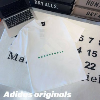 adidas阿迪Basketball 24Fw联名Os极简高级复古蛋糕领短袖 -面料：采用原版一比一定织定染260克双纱滑棉。定制螺纹蛋糕领。 -辅料：原版拆解