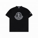 Moncler 蒙口 25Ss 重叠Logo印花短袖 采用60支双纱精梳纯棉爽滑手感，纯棉不起球不起毛，面料厚度260克重，单件重量280克左右！质量保证、原厂