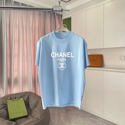 香奈儿 Chanel2025夏季新款 双C字母Logo印花 短袖T恤 定制面料300G 男女同款 尺码 S M L Xl Xxl 五个码 颜色 黑色 白色 湖绿