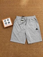 adidas 阿迪夏季最新款基础灰色五分休闲短裤 采用重磅华棉面料，触感柔和、垂感强，穿着体验感好 4-5级水洗色牢度不易褪色 面料采用水洗印染工艺 水洗不褪色