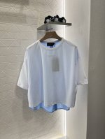 Gucc*2025新品上架 圆领拼接衬衫 定制Yb原生全棉材质 透气舒适 质感十足 廓形短袖T恤裁剪 凸显品牌格调 采用克重纯棉制成 略带有弹力 呈现显瘦视觉效