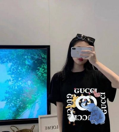 Gucci 最新款大象动物系列短袖T恤 高品质出货！ 原版面料 官方同款！ 叠穿打底就很有博主范儿了 低调有品位 原版面料 240G高克重 双纱100%精梳棉