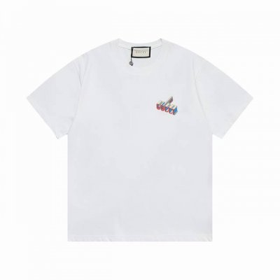 Gucci 上新 新款T上货 古奇标志印花图案 后幅反标设计 1:1高品质 百分百纯棉洗水处理 布料精梳紧密赛络纺 不缩水不变形 更舒适柔软 高克重手感更好 三
