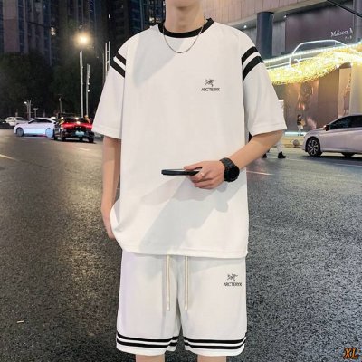Arc’Teryx始祖鸟 独家实拍上新夏季高品质运动服短袖T恤运动套装潮痞帅搭配宽松短裤运动套装，本季主打，货源充足，放心主推，高端品质，经典设计，做工出色，经