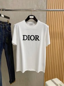 迪*Dior 25Ss春夏新款首发专柜最新款短袖圆领T恤 高端订制 设计前卫时尚 品牌Logo重工艺设计 高端定制240克面料.手感柔软.穿着舒适.专柜级别精致