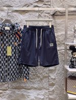 芬迪2025春夏新款短裤 时尚休闲裤 品牌经典Logo 舒适度极好 手触感强烈 辨识度极高 定制进口面料 色泽清新 做工精细 上身超赞 码数 M-4Xl