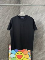 Lv 限定小花字母刺绣圆领短袖 Louisvuitton官网Zp同步新款T恤 面料采用32支双纱280克高克重纯棉面料 同缸定织定染原版同色螺纹 进口机器万针立
