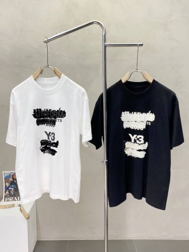 y-3山本耀司独家专供新款男士休闲短袖 高端定制 高端版本 时尚百搭爆款进口面料 手感超柔软细腻 穿着亲肤舒适 高端精品 代工厂P精细做工 上身非常赞 男士必备