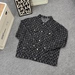 外套 裤子 -款号Z102 新款Louis Vuitton Lv路易威登满印提花牛仔夹克套装 可拆卖 整体衣服设计感十足 经典满印Lv字母Logo 非常有高级感