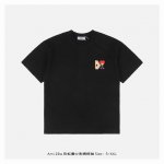 ami 25Ss 彩虹爱心刺绣短袖 面料采用230克重精梳棉 定制32支1*1螺纹 成衣两遍水洗处理 面料舒适亲肤无异感 定制定染面料 纺织密度高 垂感佳 不易