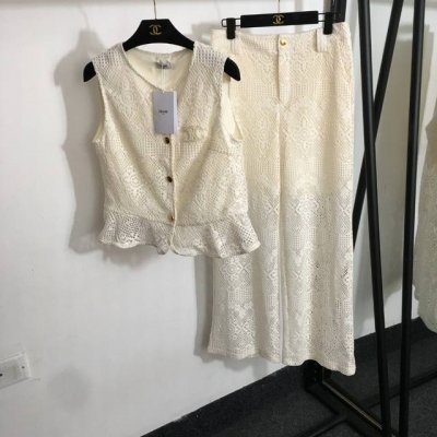 款号20252883 Celin*新款套装，Logo刺绣荷叶边蕾丝镂空马甲背心+高腰阔腿长裤，米白色，黑色，Sml， M码；胸围86，衣长52；腰围76，长10