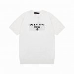 prada 普拉达 字母色织三角标 针织圆领 升级 灵感源自八十年代复古 原版面料 官方同款 polo衫 定制 网纱毛衣针织面料 手感非常舒服 春夏最新砖柜同步