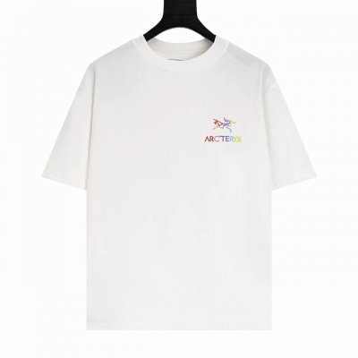 白底图 顶级版本-款号X21 Arc’Teryx始祖鸟Arc24Ss 采用60支双股 胸前字母Logo后背小鸟字母图案炫彩 270G全棉面料。上身透气，绝不起球