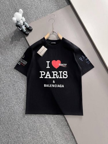 Balenciaga* 2025春夏款上新 原高版本 巴黎世家 面料采用270克高密度纯棉 不变形 不缩水 工艺介绍：双线走位 前面Logo后幅图案 左右袖精品