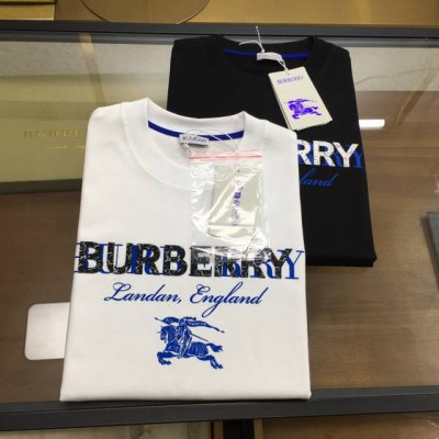 新品 Burbe..Y... 2025春夏首发专柜最新款短袖圆领T恤 高端订制 设计前卫时尚！品牌Logo重工艺设计 高端定制丝光云朵棉面料.手感柔软.穿着舒适