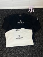 Moncler蒙口男女同款纯色时尚百搭圆领长袖户外运动休闲透气休闲套头卫衣 - 蒙口Moncler的品质 藏在每一寸面料与剪裁里 这款宽松纯色圆领套头卫衣 采用