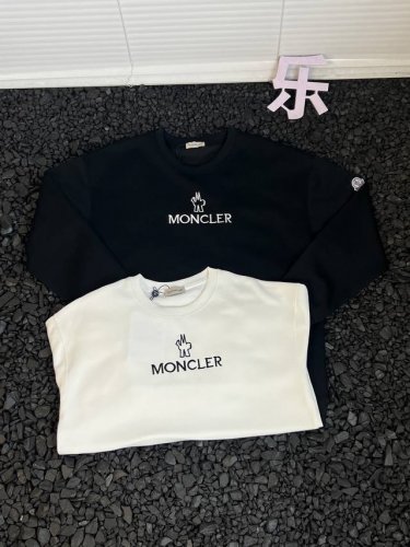 Moncler蒙口男女同款纯色时尚百搭圆领长袖户外运动休闲透气休闲套头卫衣 - 蒙口Moncler的品质 藏在每一寸面料与剪裁里 这款宽松纯色圆领套头卫衣 采用