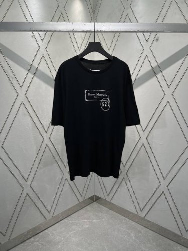 马吉拉 25Ss新款520限定 Logo印花宽松舒适百搭圆领短袖T恤 男女同款！ 码数：S.M.L.Xl.Xxl.