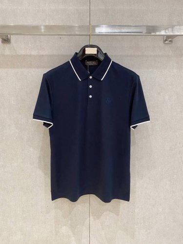 l夏季新品翻领Polo短袖 时尚单品设计，更加时尚舒适，高标准定制，上身非常有型，奢华品牌经典Logo图案 客供辅料，客供进口舒适透气面料质感非常细腻，细节工艺