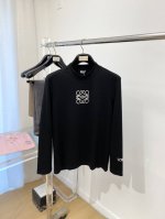 支持年后退换！ 罗意威、2025新品长袖打底，帅气时尚，胸前顶级印花图案logo，简约百搭款。面料棉 不仅挺括，保持潮流的廓形，又穿着舒适，纱织更细腻，码数M-